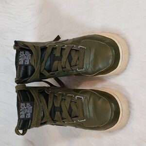 Nike Air Force 1 Army Green Sz 8.5